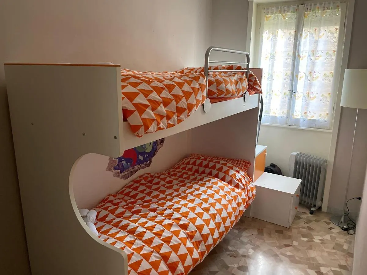 Impeccable Bnb In Milan Next To M1 Metro 10 Mins Away From Duomo Wi-Fi Feel Like Home